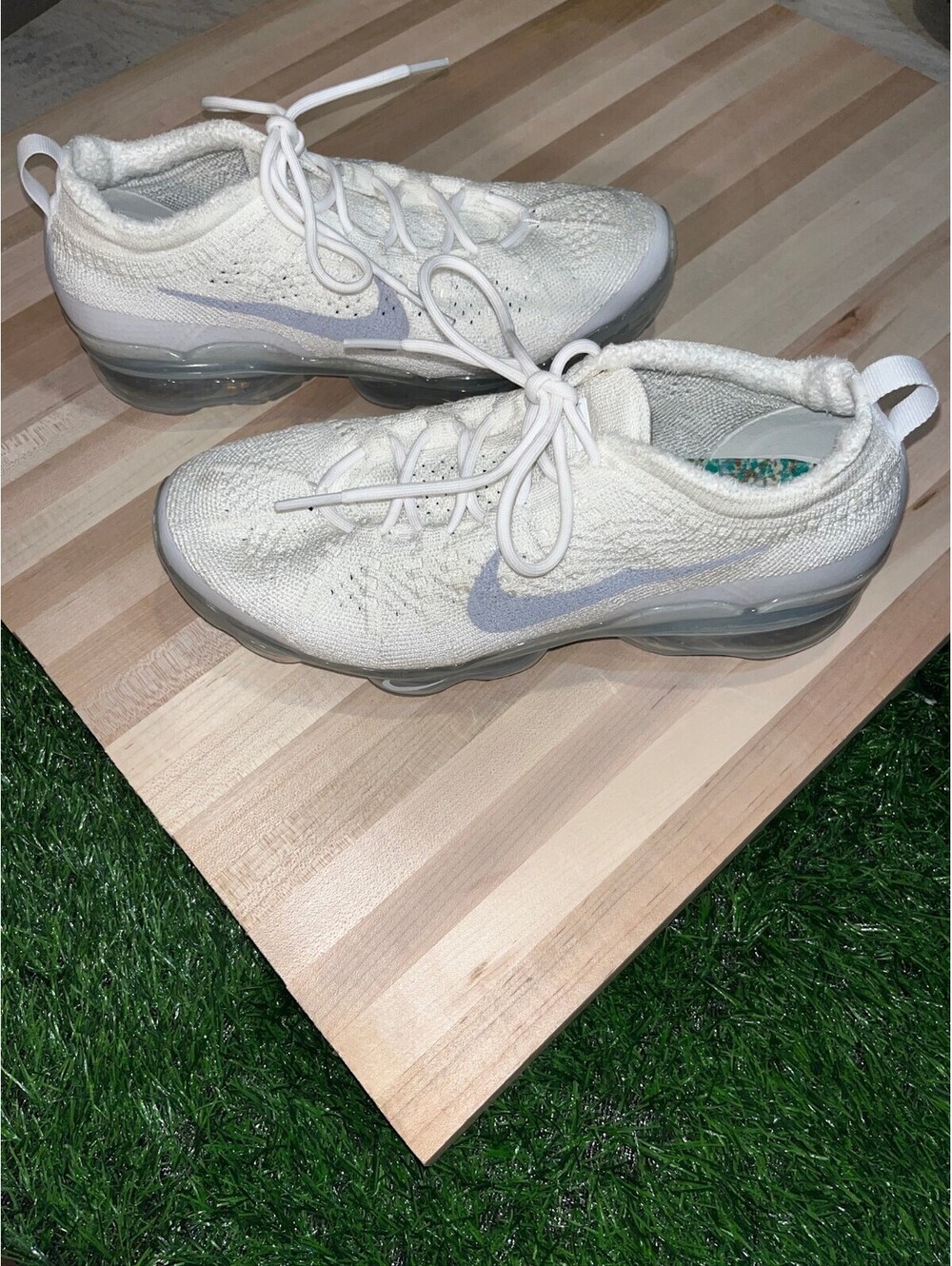 Nike Women's white knit sneakers